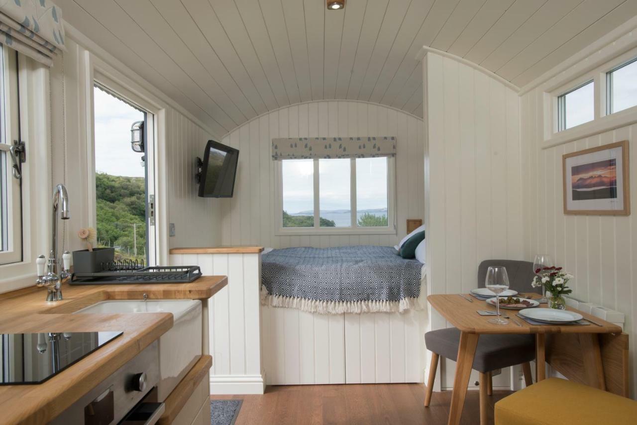 West Coast Hideaways Villa Nedd Ngoại thất bức ảnh