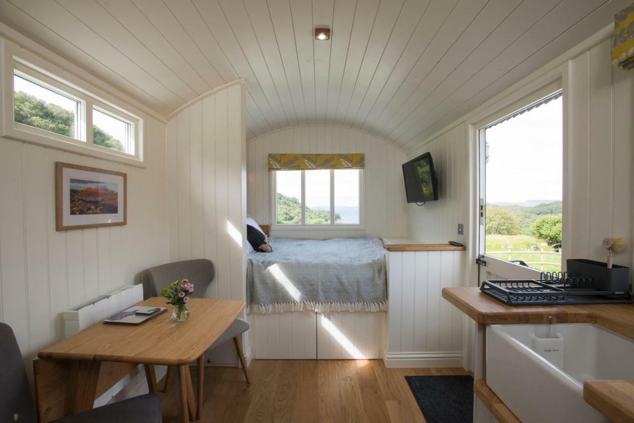 West Coast Hideaways Villa Nedd Ngoại thất bức ảnh